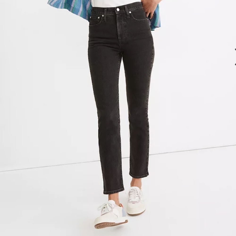 The Petite Perfect Vintage Jean in Lunar Wash size 32P